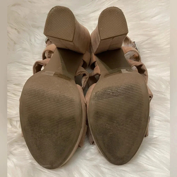 Report|Shoes|Nude Lakely Pump Thick‎ Strappy Heels - Picture 9 of 9